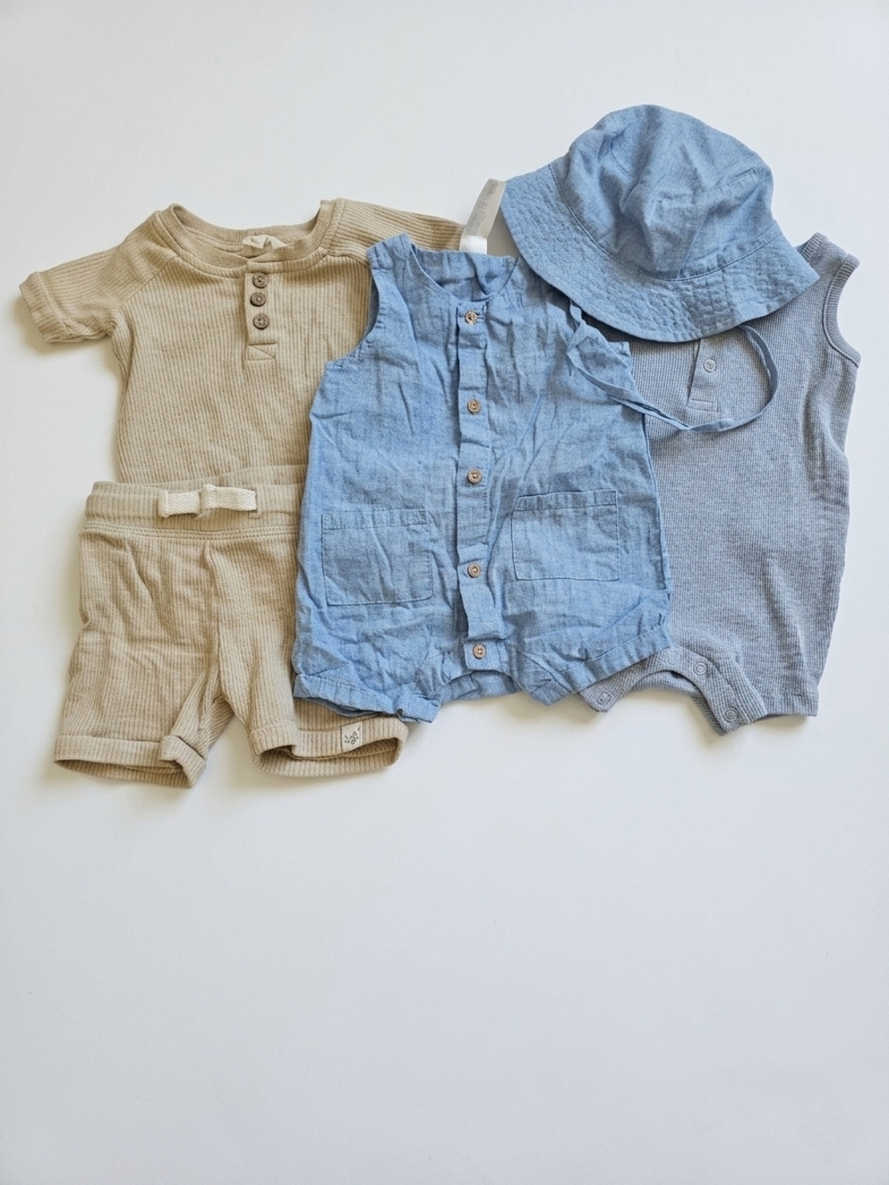 H&M Organic Rompers in Light Blue + Matching Rib Short Set in Beige Sz 0-3M